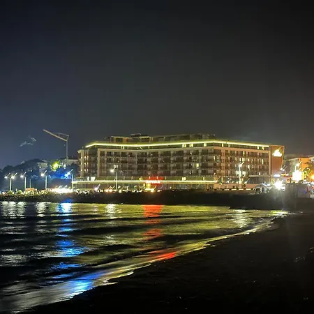 Sea View Private B 511 네세부르